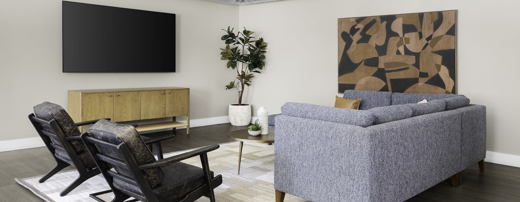 lounge area with tv